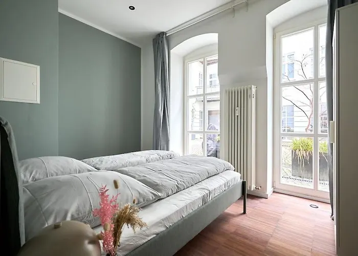 Central Apartment - Linienstrasse